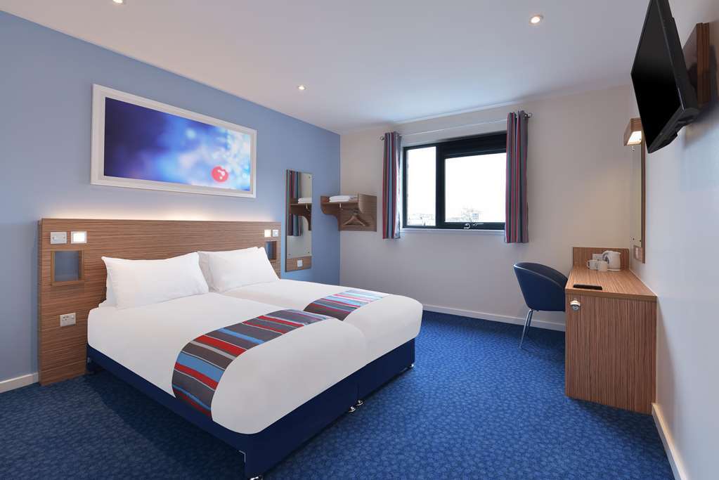 Travelodge Basildon Pokój zdjęcie